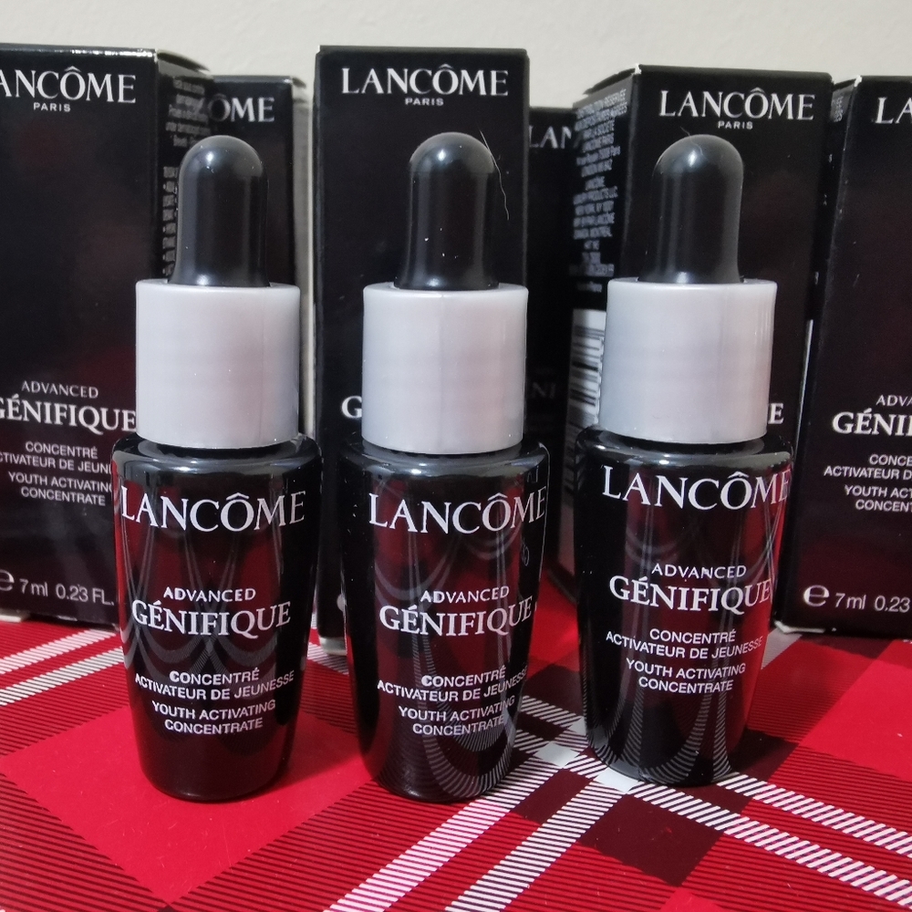 3/$25 LancômeAdvanced Génifique Youth Activating Serum 7ml